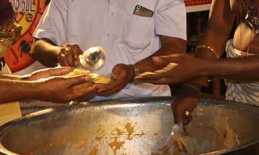 Food Feeding to 105 Devotees at Tanjore Powerspot*