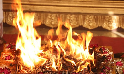 2-Priest Sri Vidya Sahida Sampudikarana Lalita Sahasranamam Homa