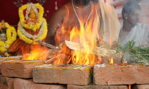 Homa, Abishekam & Archana to Goddess AngaliIndividual Aiswarya Lakshmi Homa